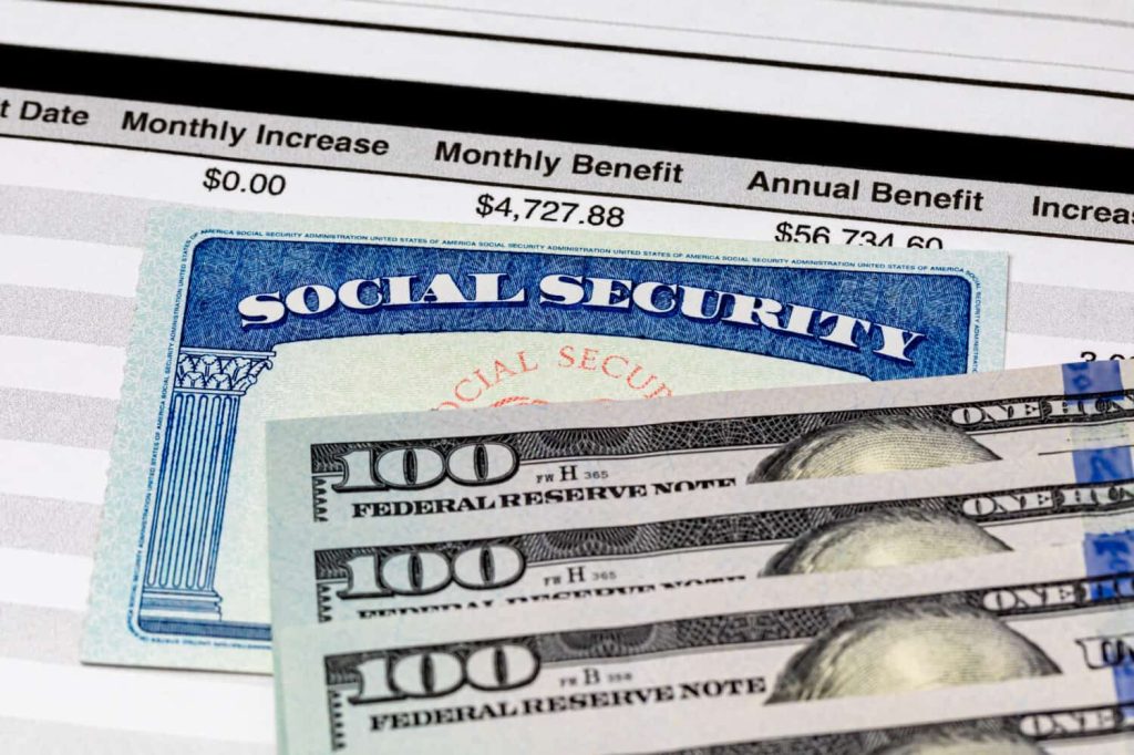 5 Passive Income Dividend Giants + Social Security = Retirement Gold